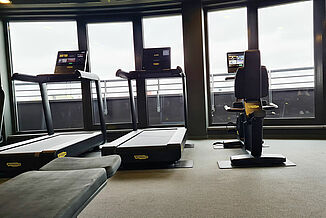 Fitness studio in the SANA Hotel in Berlin with REGUPOL sonusfit and REGUPOL everoll sports flooring.