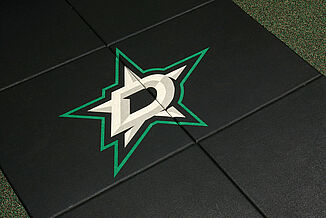 REGUPOL aktivpro tiles were used throughout the Dallas Stars weight training facility. The Dallas Stars logo is inlaid into the tiles.